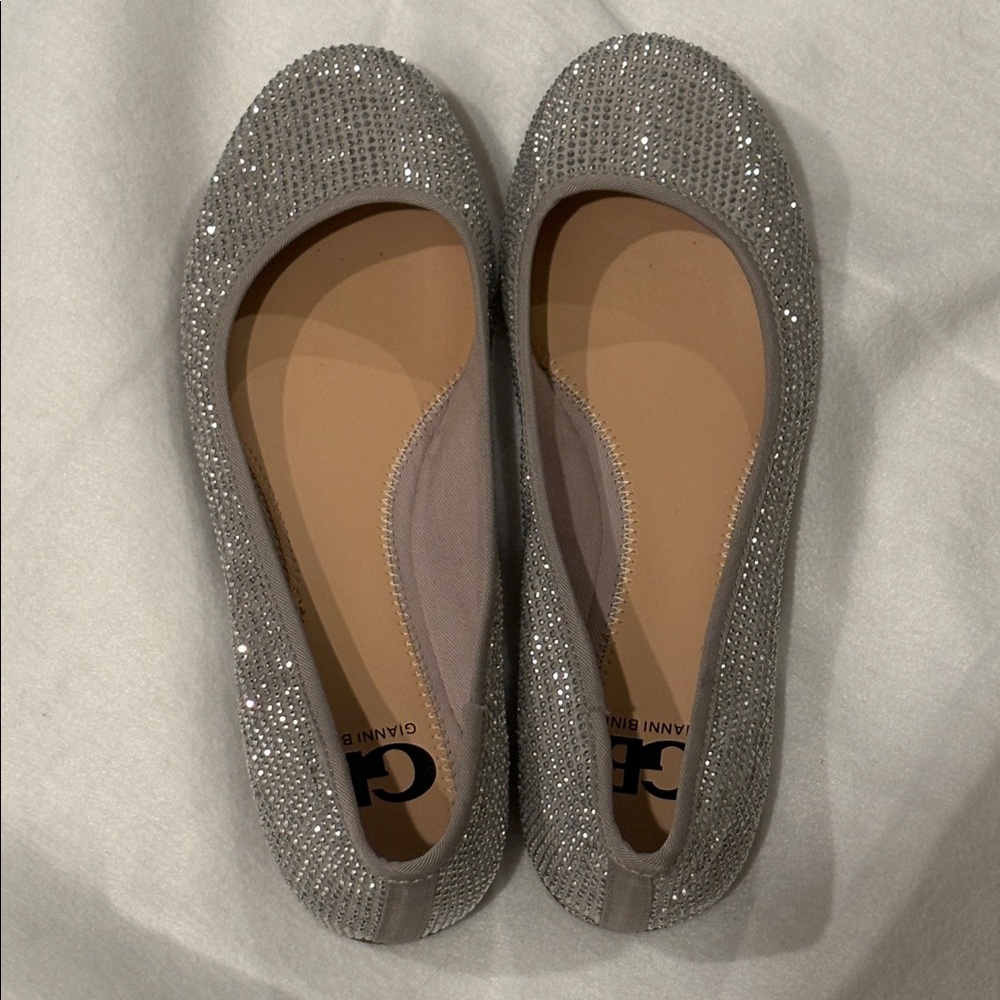 Gianni Bini 7.5 Elegant Gray/silver Rhinestone Flats - Picture 2 of 11